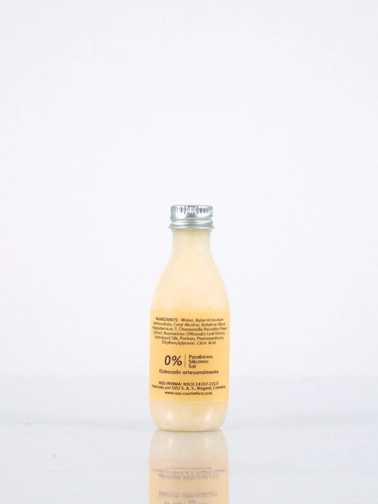 Acondicionador de Manzanilla & Toronja - ÖZÜ Cosmética